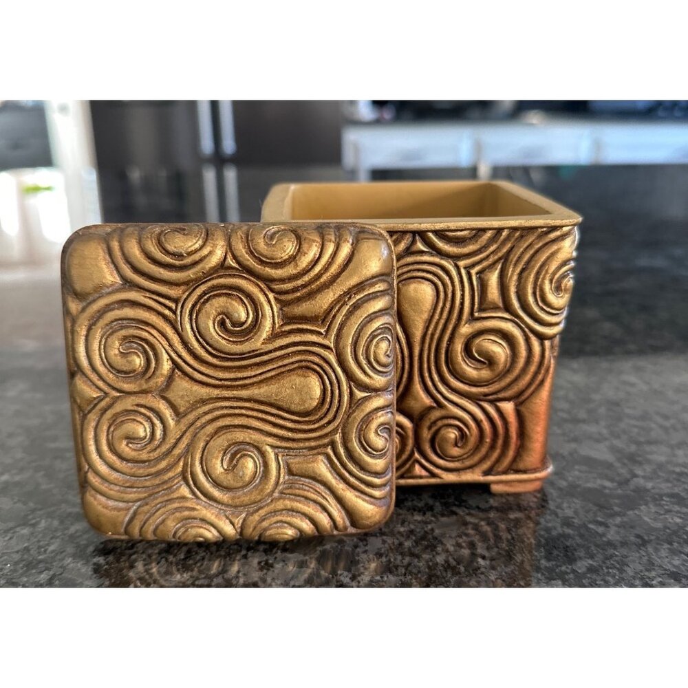 Karen Lawrence Gold-Tone Swirl Pattern Decorative Square Box With Lid Art Deco